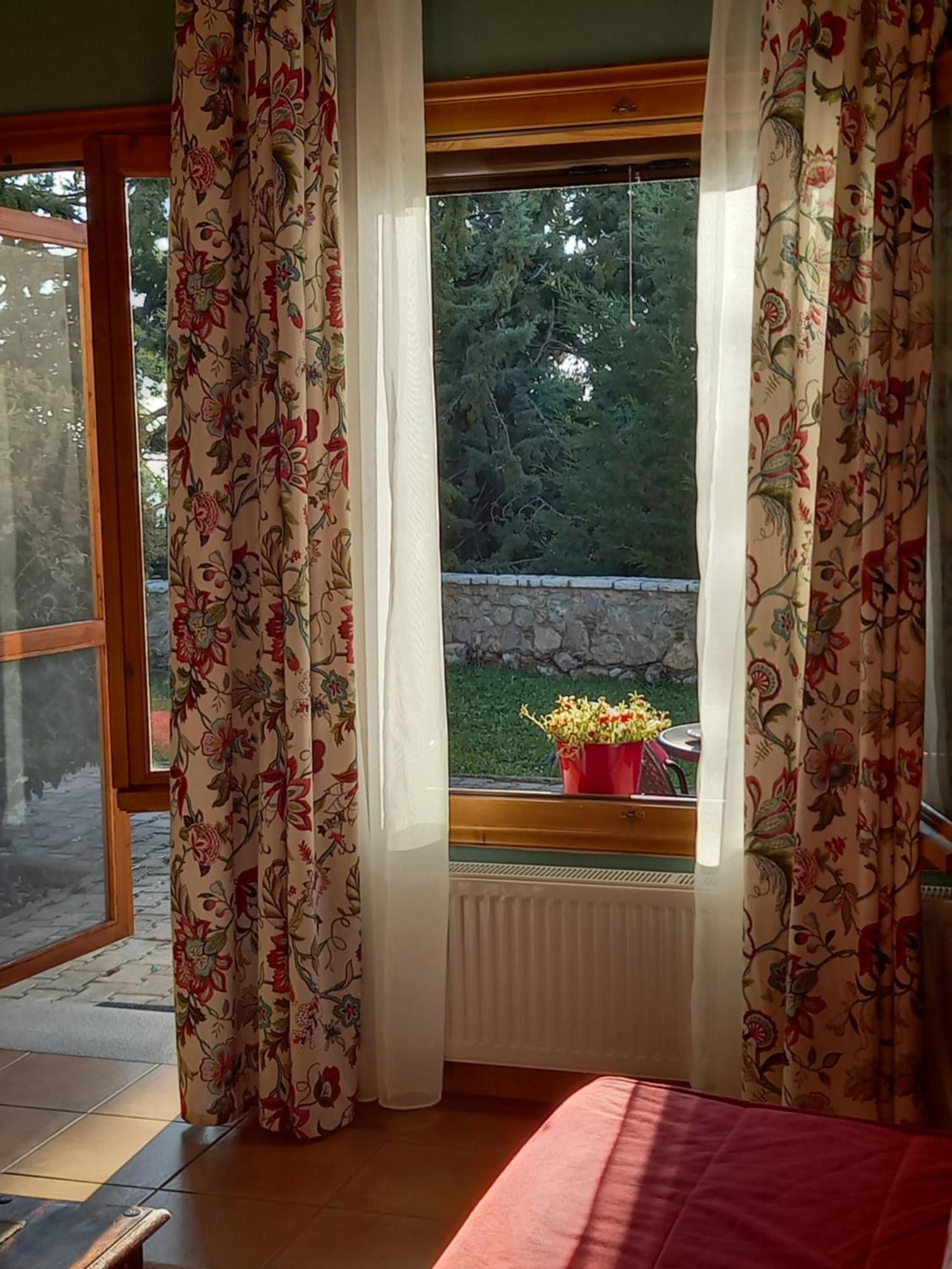 Kastalia Country Home Arachova Exterior photo
